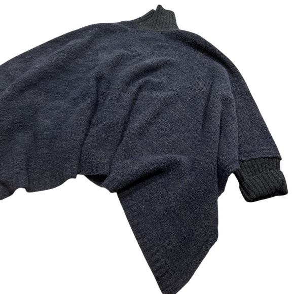 Harley of Scotland Boucle Wool Navy Gray Sleeved Poncho Cardigan Womens OS - Picture 10 of 13